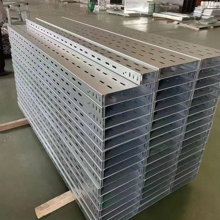 機(jī)柜網(wǎng)格橋架：數(shù)據(jù)中心高密度布線的“空間優(yōu)化師”